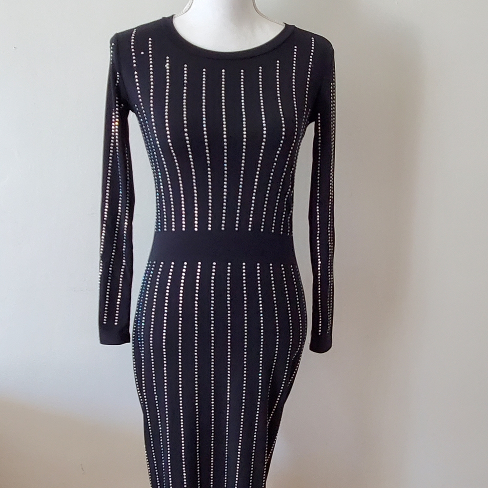 Dress - Picture 3 of 5